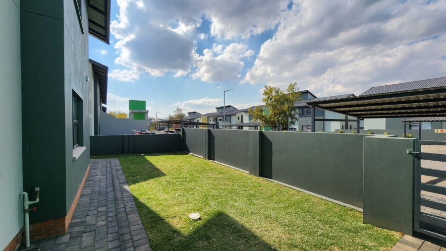 To Let 3 Bedroom Property for Rent in Waterval East North West